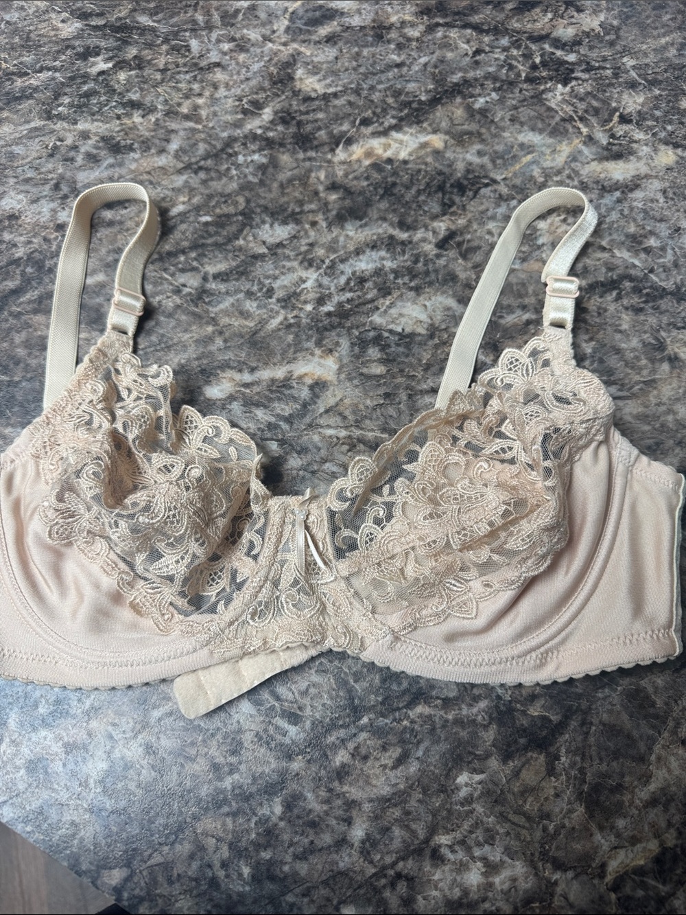 Wacoal Lace Underwire Bra 36c Preowned